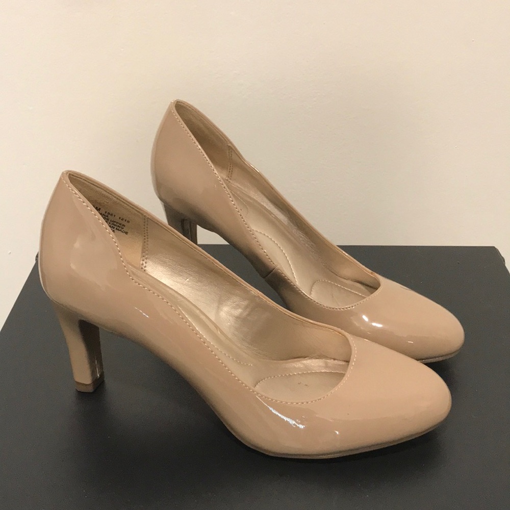 BANDOLINO NUDE PUMPS